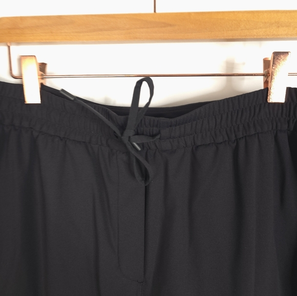 Lululemon Tapered-Leg Mid-Rise Pant 7/8 Length Luxtreme Size L BLACK - Picture 7 of 11